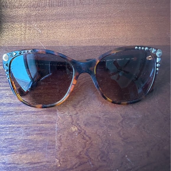 VERSACE SUNGLASSES BROWN TORTOISE W/GOLD STUDS - Picture 1 of 4